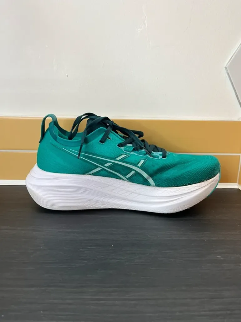 Tweedehands Asics Gel-Nimbus 27 bike — afbeelding 10 van 13