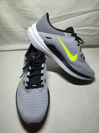 Nike Winflo 10 bike d'occasion — image 5 sur 14