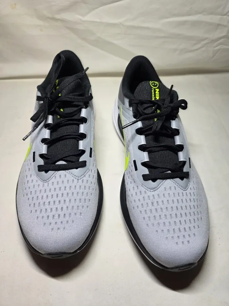 Nike Winflo 10 bike d'occasion — image 3 sur 14