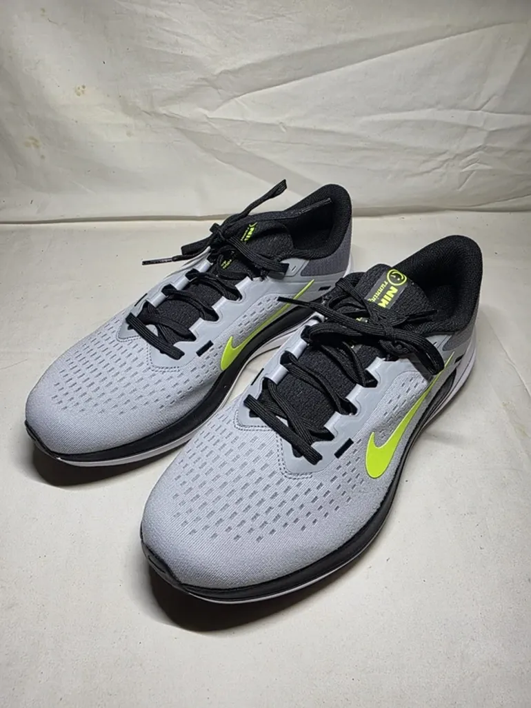 Nike Winflo 10 bike d'occasion — image 2 sur 14