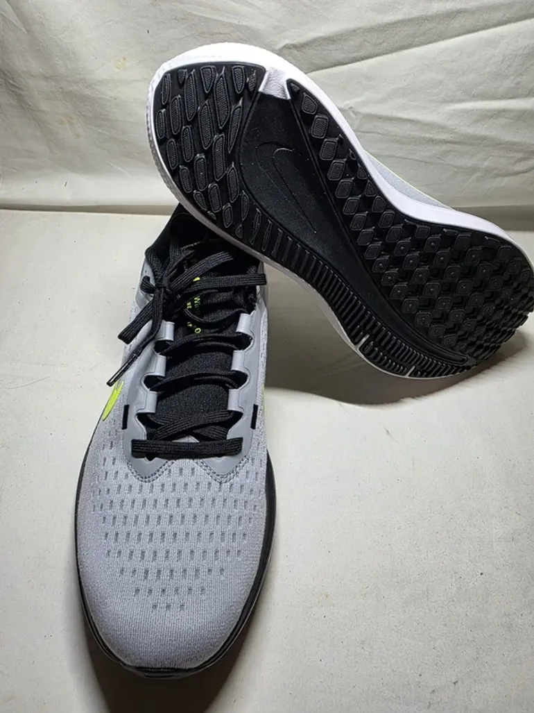 Nike Winflo 10 bike d'occasion — image 9 sur 14