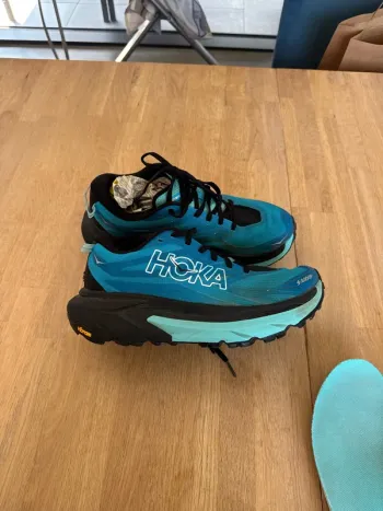 Hoka Mafate 5 bike usato