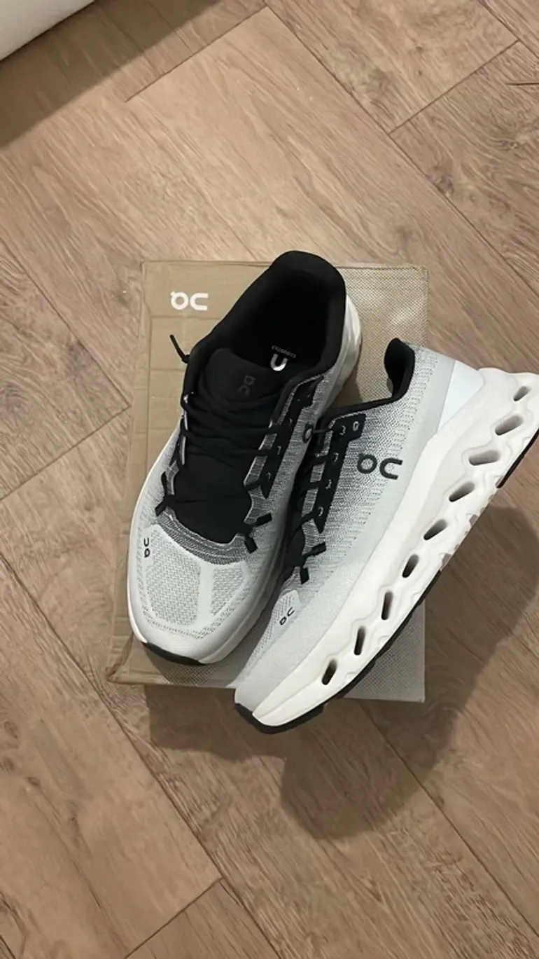 Używany On Running Shoes size 41 bike — zdjęcie 3 z 4