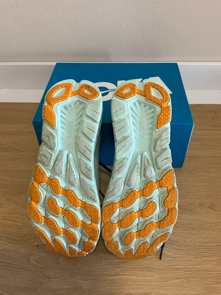 Hoka Rincon 3 bike d'occasion — image 8 sur 11