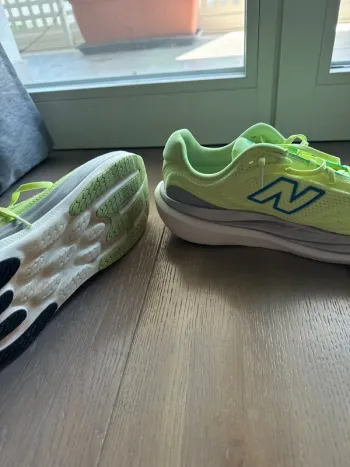 Gebrauchtes New Balance 1080 v15 bike — Bild 4 von 6