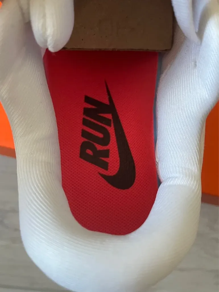 Použité Nike Vomero Plus bike — obrázek 4 z 6
