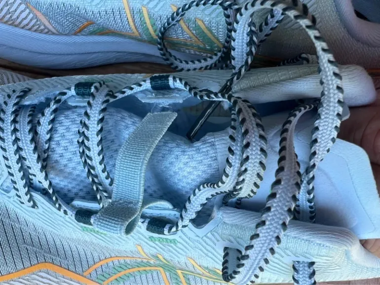 Asics FujiSpeed bike usato — immagine 9 di 11