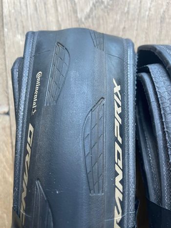 Used Continental Grand Prix 700c 28mm 2025 bike — image 2 of 4