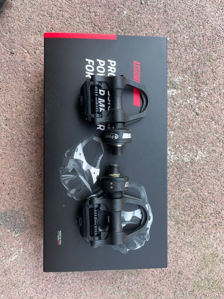 Używany Favero Assioma Duo Power Meter Pedals bike — zdjęcie 2 z 3