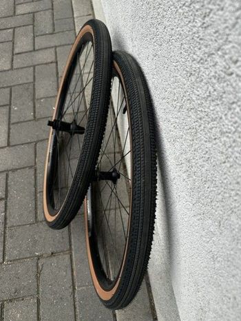 Used Bontrager Paradigm Comp 25 700c 2026 bike — image 8 of 8
