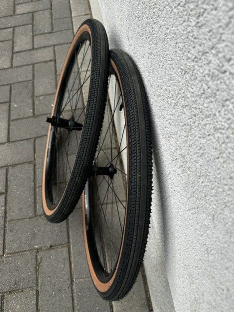Used Bontrager Paradigm Comp 25 700c 2026 bike — image 8 of 8