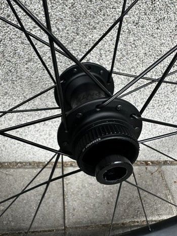 Used Bontrager Paradigm Comp 25 700c 2026 bike — image 6 of 8