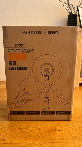 Used Van Rysel D100 Smart Home Trainer 2026 bike