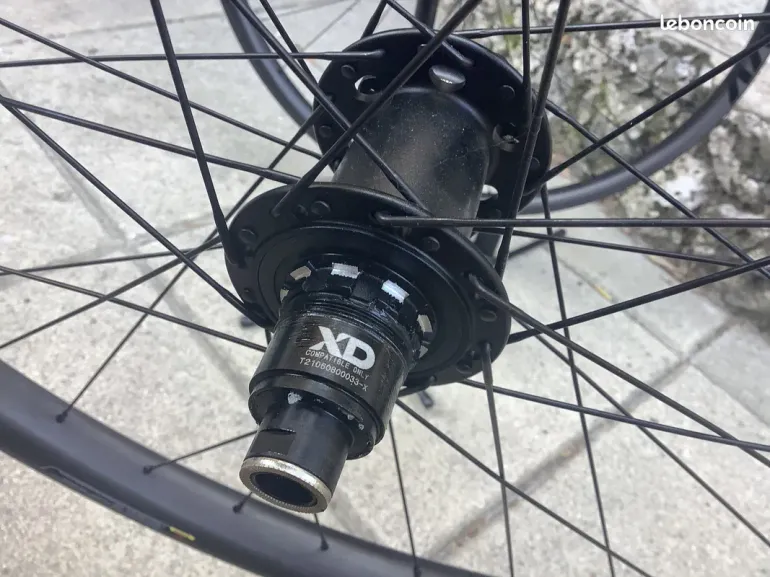 Gebrauchtes amflow Carbone 2026 bike — Bild 4 von 5