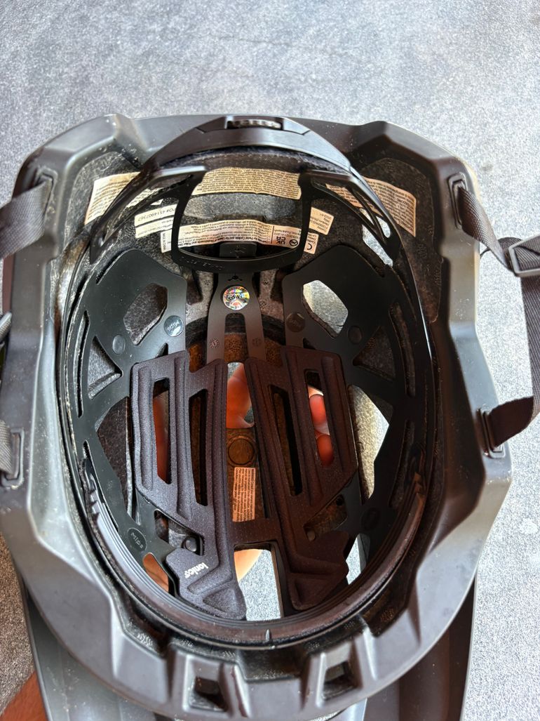 Tweedehands Oakley Casco MTB DRT3 Trail Mips bike — afbeelding 5 van 9