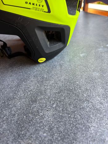 Tweedehands Oakley Casco MTB DRT3 Trail Mips bike — afbeelding 4 van 9