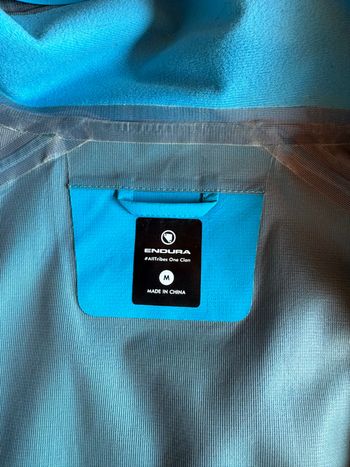 Endura MT500 Waterproof Jacket 2023 bike d'occasion — image 2 sur 5
