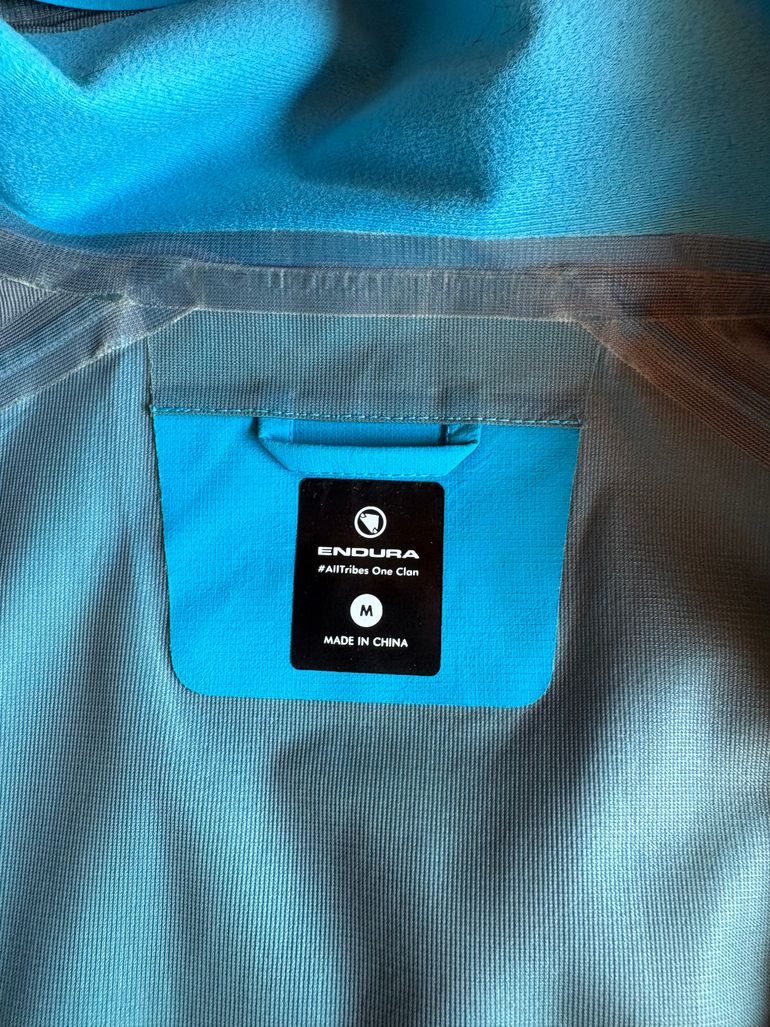 Endura MT500 Waterproof Jacket 2023 bike d'occasion — image 2 sur 5