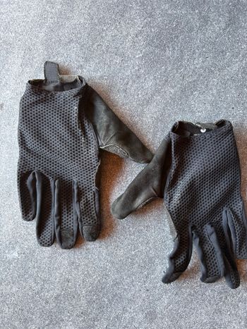 Used Endura PRO SL Full Finger Gloves Fossil 2023 bike — image 4 of 4