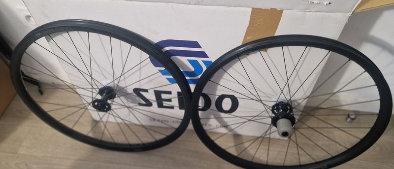 Used Other Acceleron 650B Wheelset bike — image 2 of 7