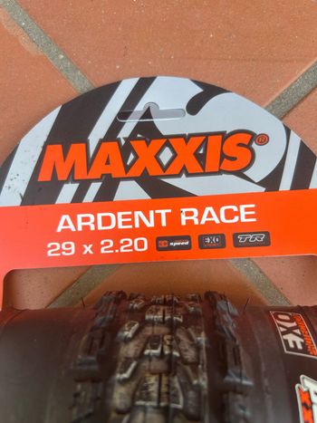 Maxxis Ardent Race 29x2.2 2026 bike d'occasion — image 2 sur 4
