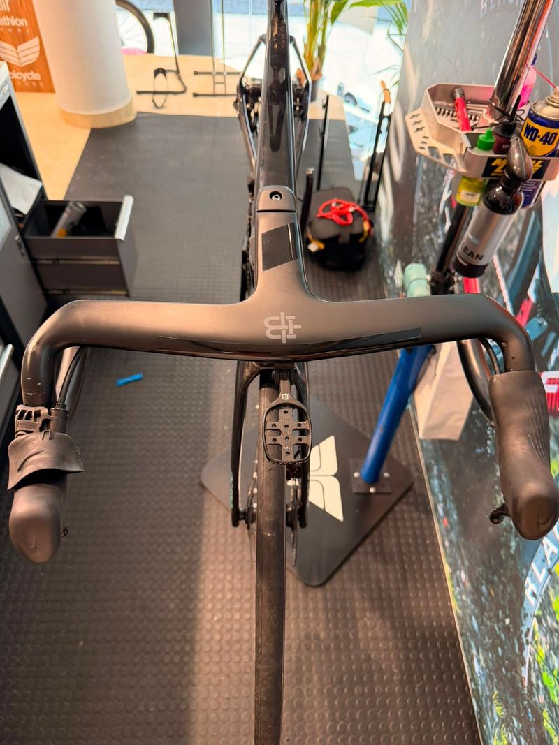 Gebrauchtes Black Inc INTÉGRÉ AERO BARSTEM - AB02 2025 Cockpit