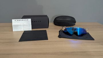 Käytetty Oakley Hydra 2026 bike — kuva 2 / 3