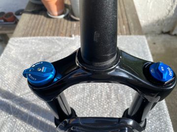 Brugt Fox 32 FLOAT Rythm 100 mm 29 pouces BOOST 2026 bike — billede 7 af 9