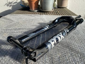 Brugt Fox 32 FLOAT Rythm 100 mm 29 pouces BOOST 2026 Fork