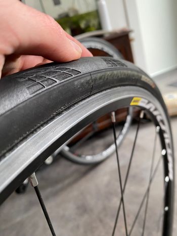 Gebrauchtes Mavic Aksium Wheels with Continental GP5000 Tires 10-speed bike — Bild 4 von 5
