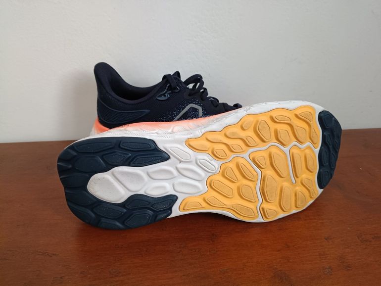 Used New Balance fresh foam x 1080 bike — image 4 of 8