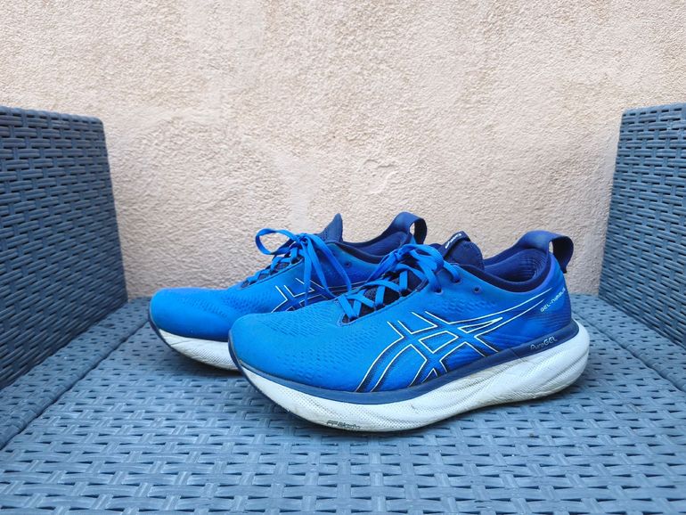 Used Asics gel nimbus27 2025 bike — image 2 of 5