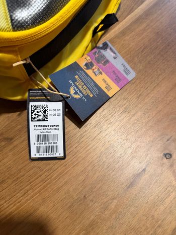 La Sportiva Nomad 40 Duffel Bag 2026 bike usato — immagine 3 di 5