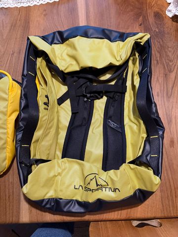 Brugt La Sportiva Nomad 40 Duffel Bag 2026 Hiking