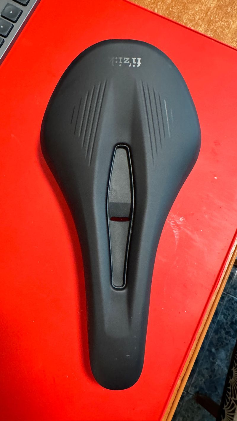 Used Fizik Vento Argo X5 2026 Saddles & Seatposts