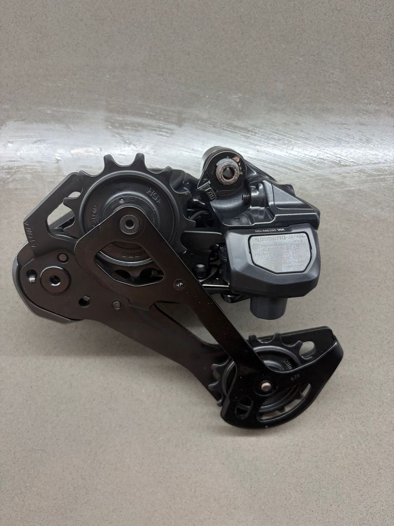 Shimano XT Di2 12-speed Rear Derailleur 2026 bike d'occasion — image 2 sur 4