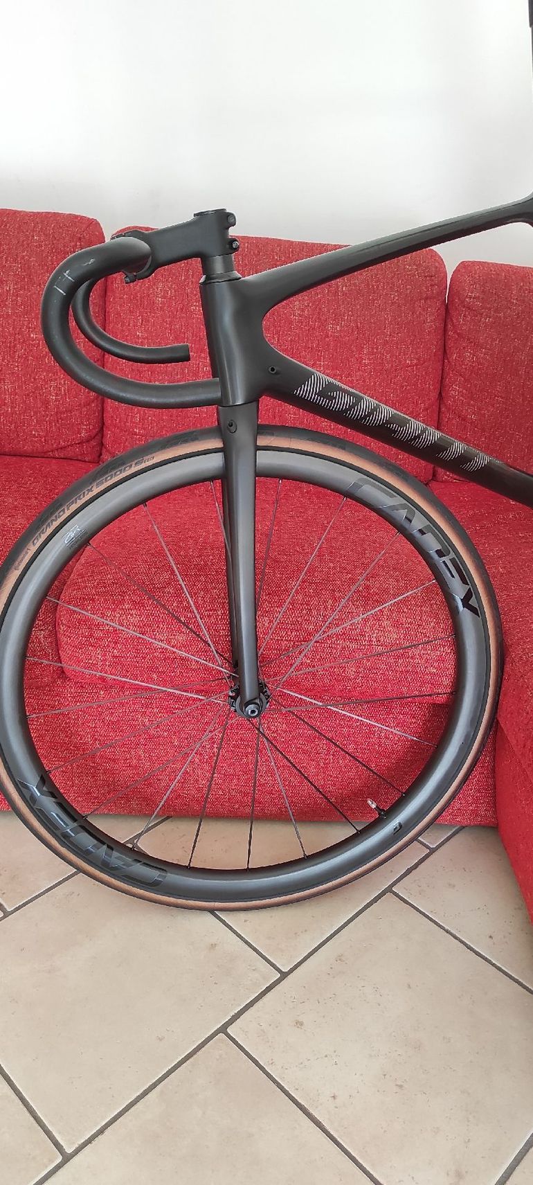 Tweedehands Cadex AR 35 Disc Tubeless Wheelset 2022 bike — afbeelding 1 van 6