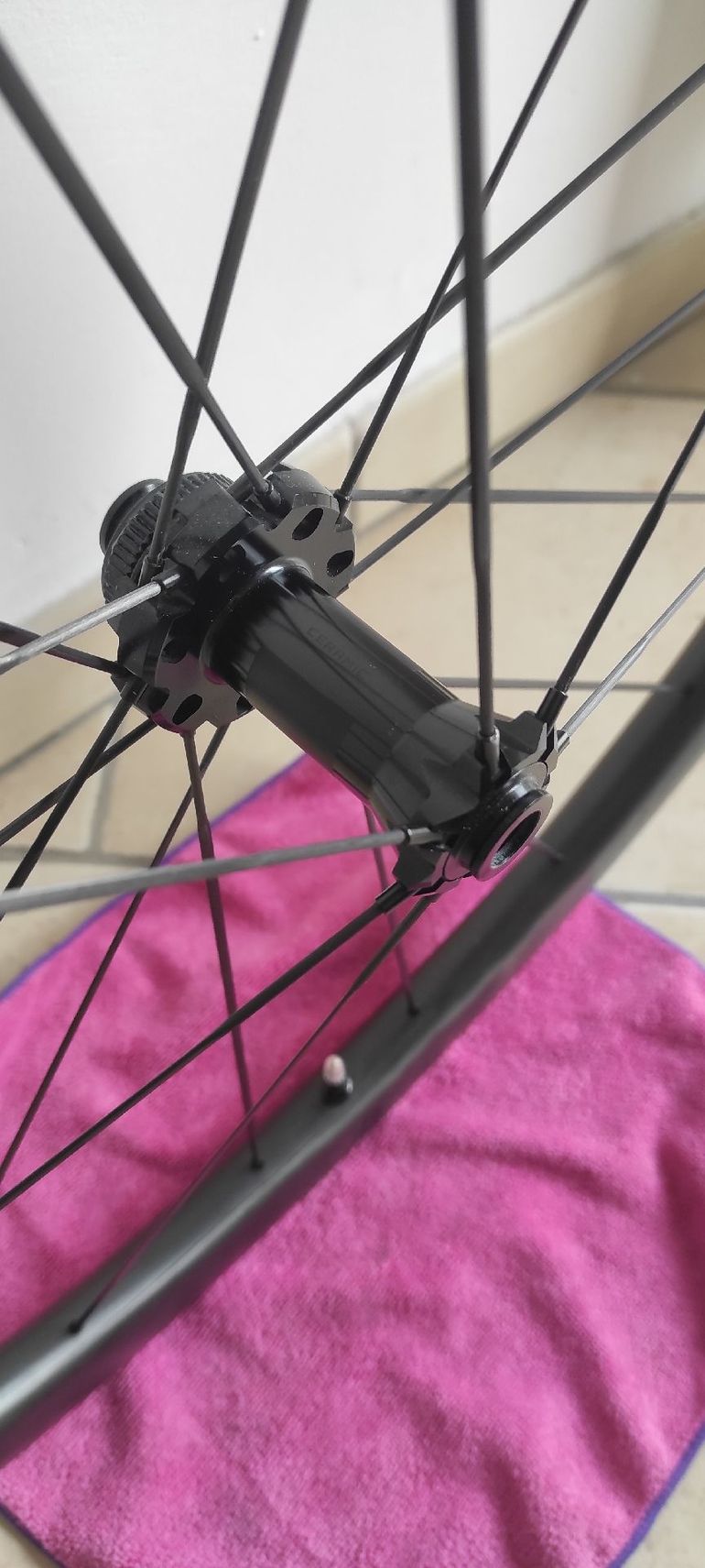 Tweedehands Cadex AR 35 Disc Tubeless Wheelset 2022 bike — afbeelding 6 van 6