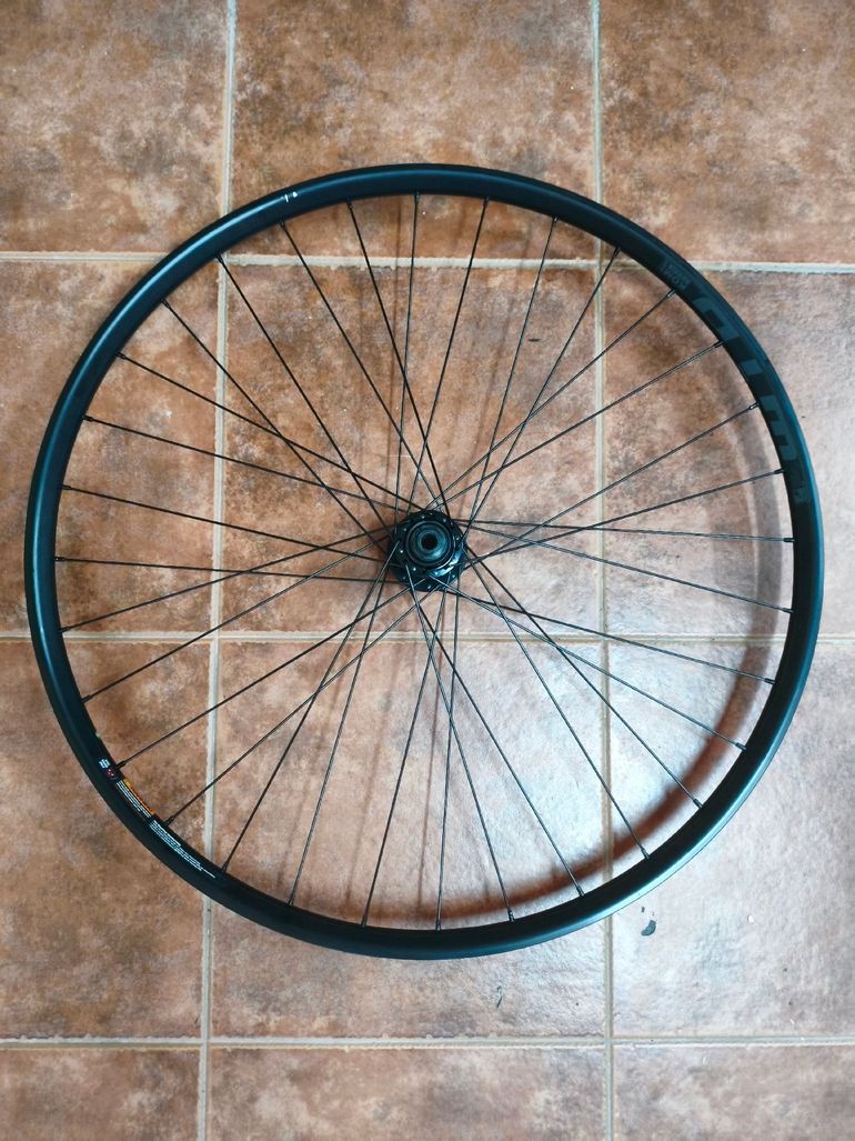 Brugt Wtb KOM TEAM i27 700c bike — billede 9 af 10