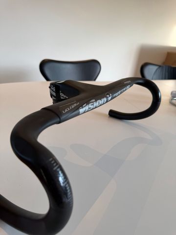 Brugt Vision Metron 6D Integrated Handlebar and Stem 2023 bike — billede 2 af 6