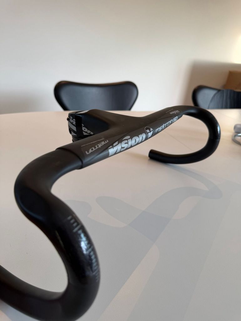 Brugt Vision Metron 6D Integrated Handlebar and Stem 2023 bike — billede 2 af 6