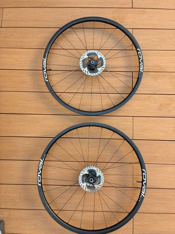 Used Roval SLX 24 700c Wheelset bike — image 6 of 14