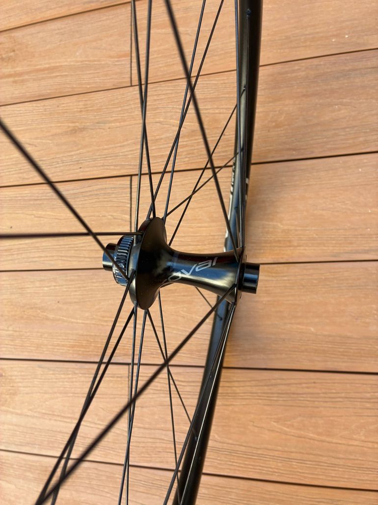 Used Roval SLX 24 700c Wheelset bike — image 11 of 14