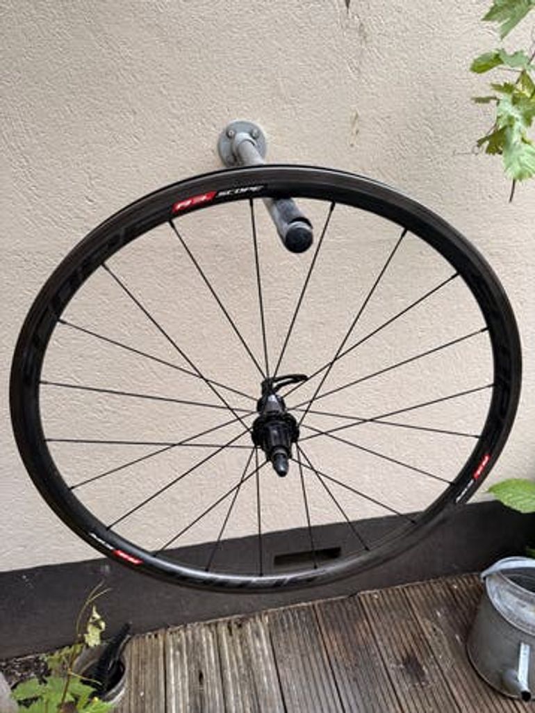 Used Scope R3 bike — image 1 of 3