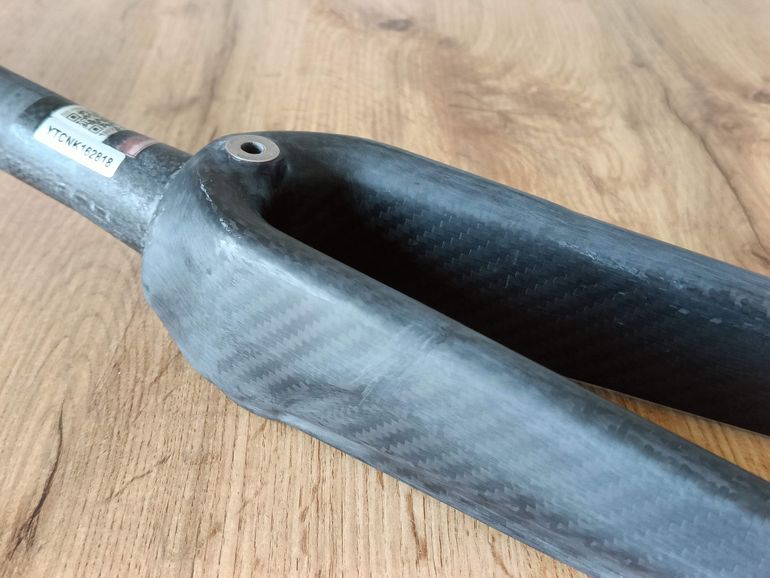 Colnago C60 Unpainted Carbon Road Bike Fork 1 1/8” to 1 ¼” 2014 bike d'occasion — image 11 sur 23