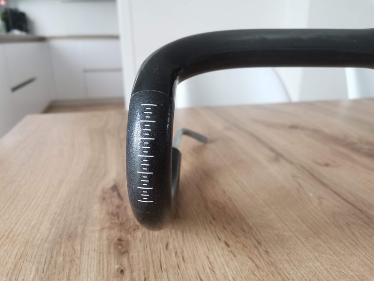 Colnago HB01 Carbon Handlebars 44cm 2012 bike d'occasion — image 4 sur 12