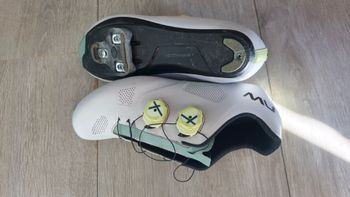 Used Northwave Revolution 3 Road Shoes bike — image 5 of 5