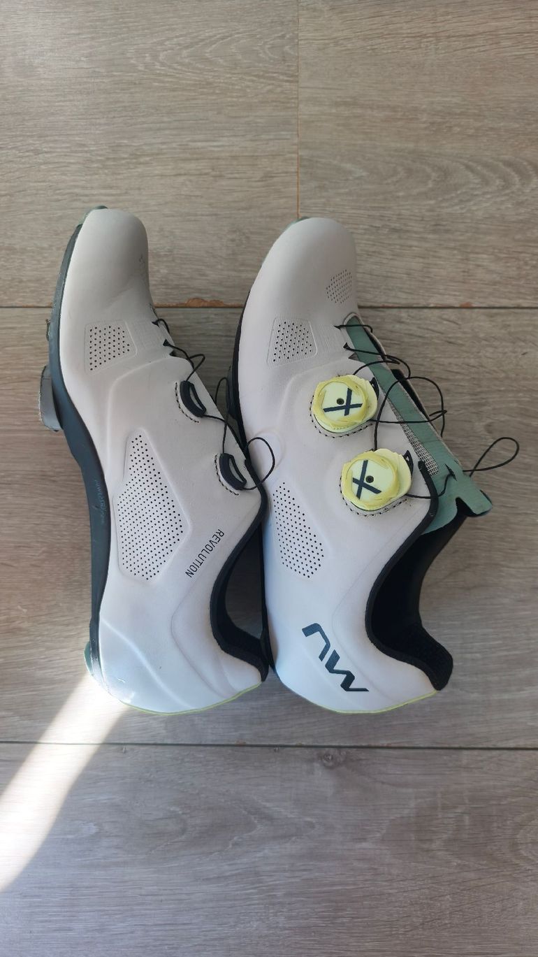 Used Northwave Revolution 3 Road Shoes bike — image 3 of 5