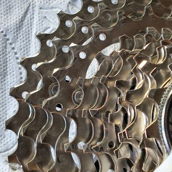 Used Shimano 105 CF-R7000 11-30t bike — image 3 of 4