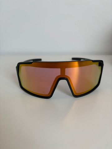 Out Off Bot Sunglasses 2026 bike d'occasion — image 2 sur 5